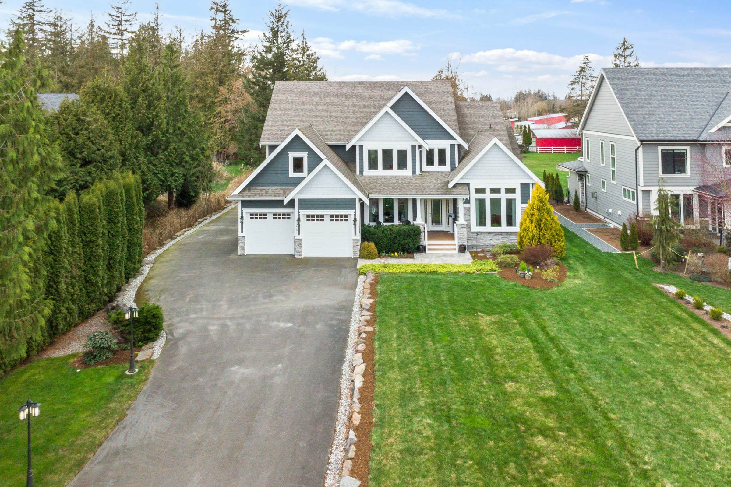 Property Photo: 701 200 Street BC V2Z 1V9