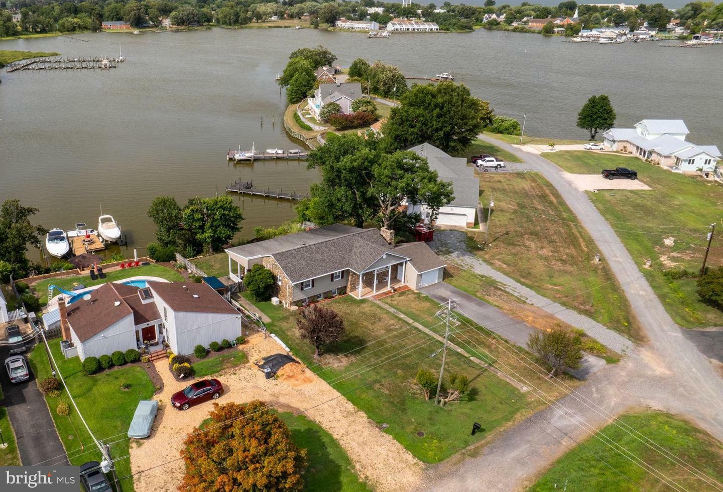 Property Photo: 21 Waterview Point VA 22443