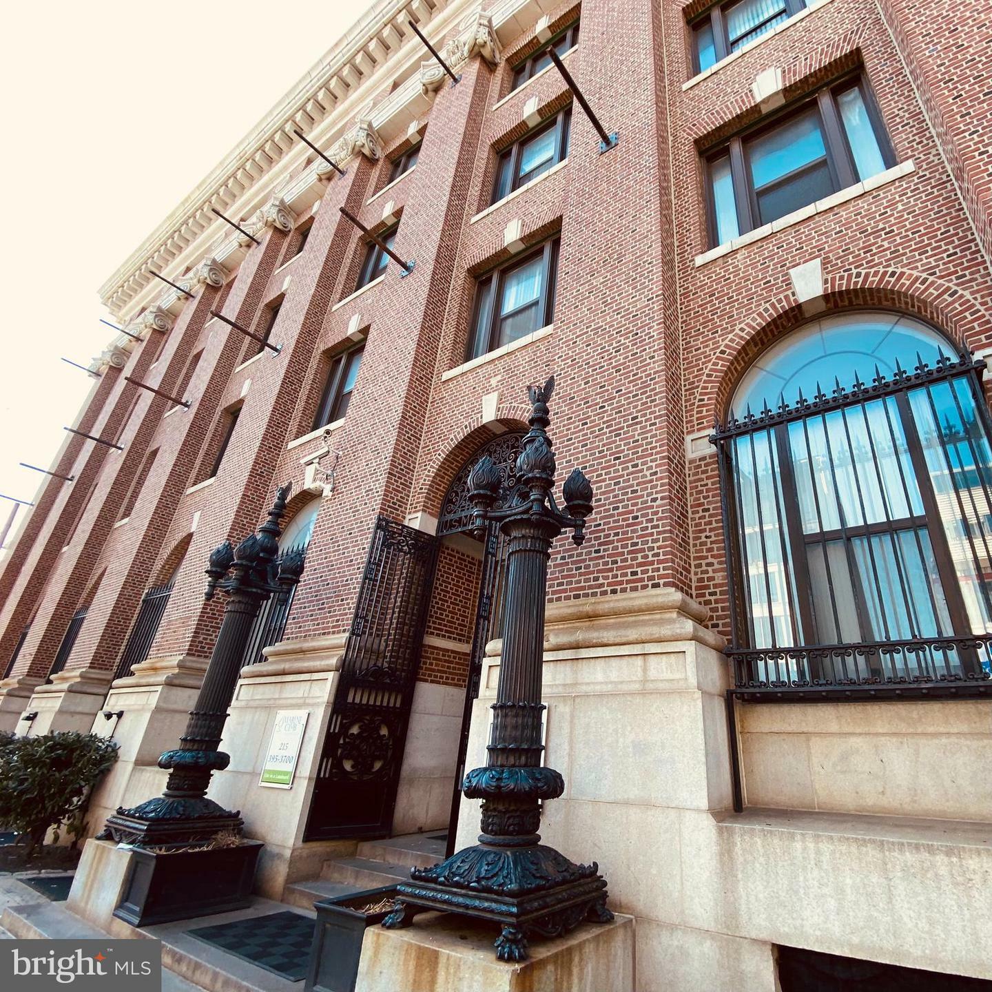 Property Photo: 1100 S Broad Street 502C PA 19146
