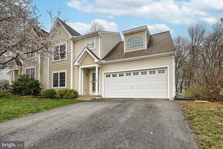 270 Cambridge Drive  Red Lion PA 17356 photo