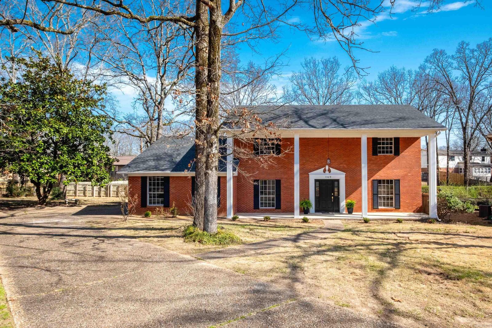 Property Photo: 1309 Winnebago Drive AR 72116