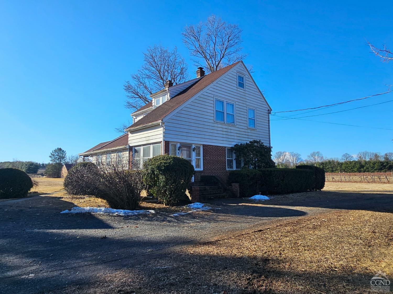 Property Photo: 2322 US Route 9 NY 12534