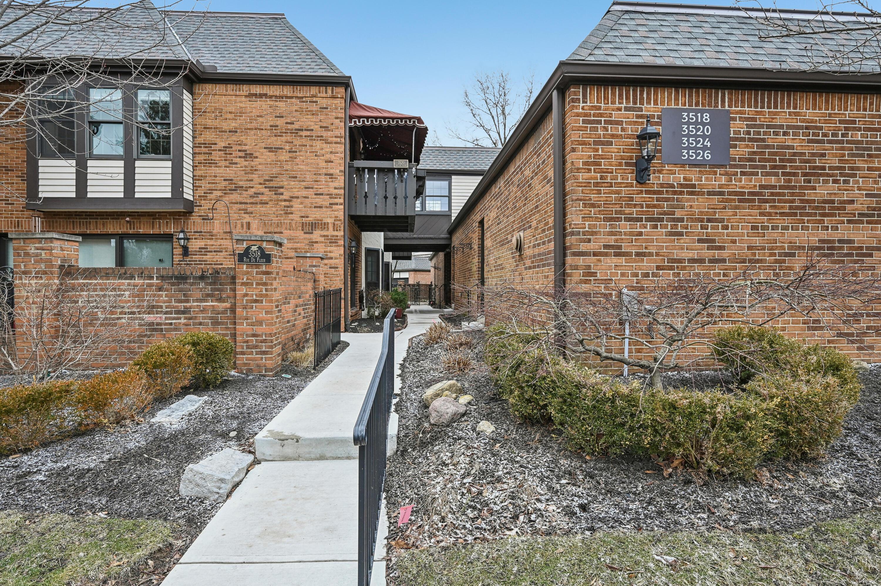Property Photo: 3526 Rue De Fleur OH 43221