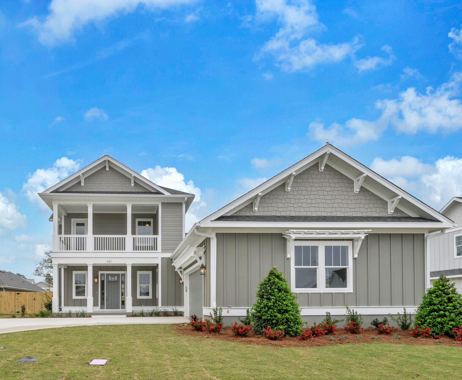 Property Photo: 621 Chamomile Court FL 32578