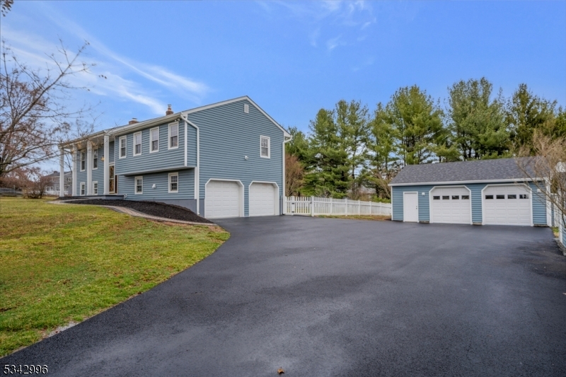2 Van Pelt Dr  Readington Twp. NJ 08889 photo