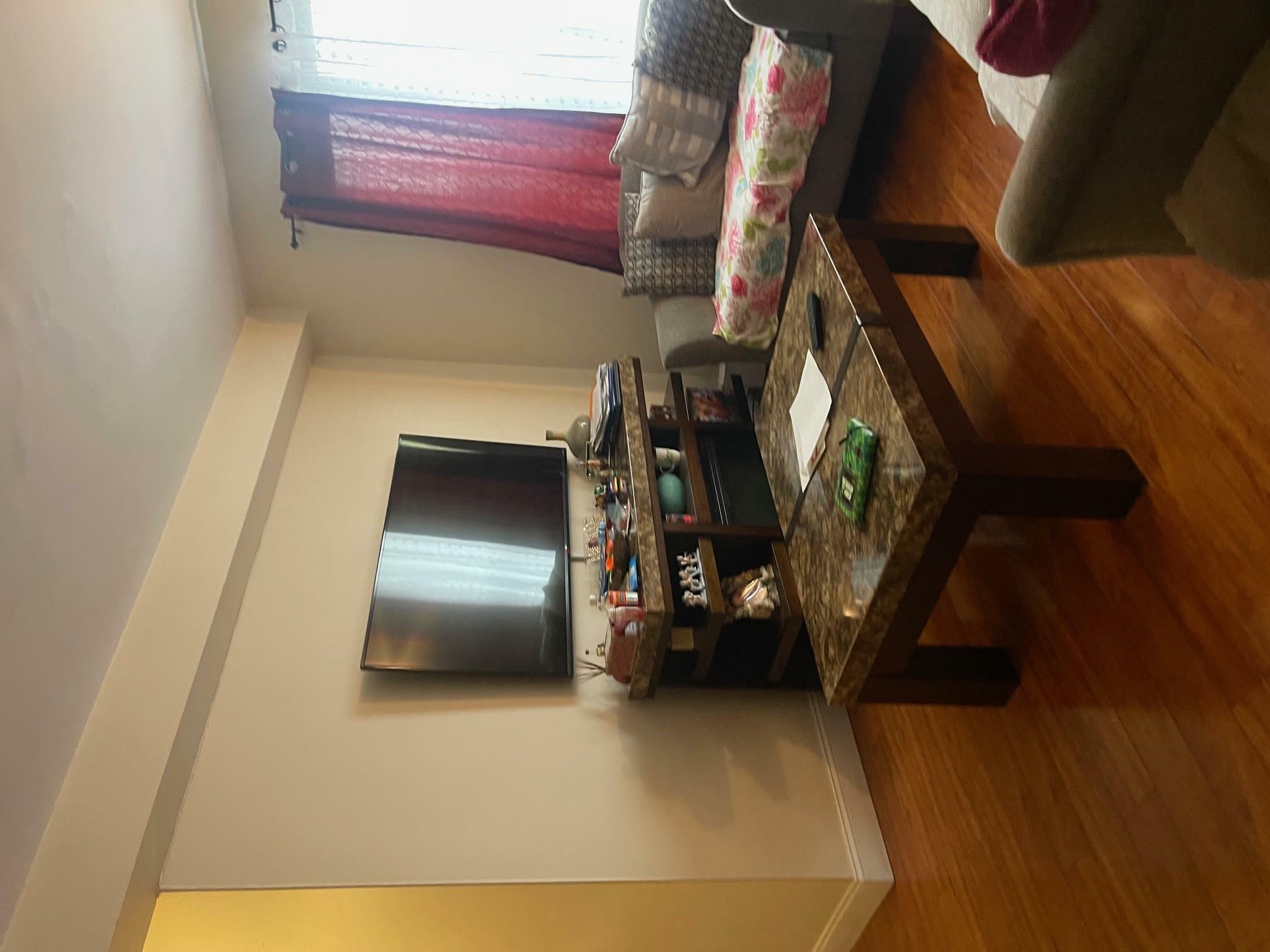 Property Photo:  2090 E Tremont Avenue 8F  NY 10462 