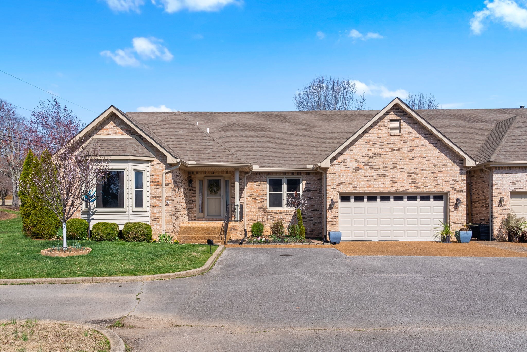 Property Photo:  1818 Memorial Drive 48  TN 37043 