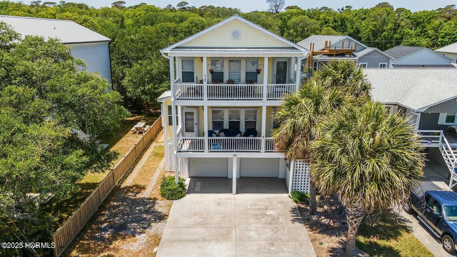 Property Photo: 618 S Fourth Avenue 1 NC 28449