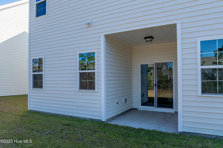 Property Photo:  220 Sandpiper Place  NC 28445 