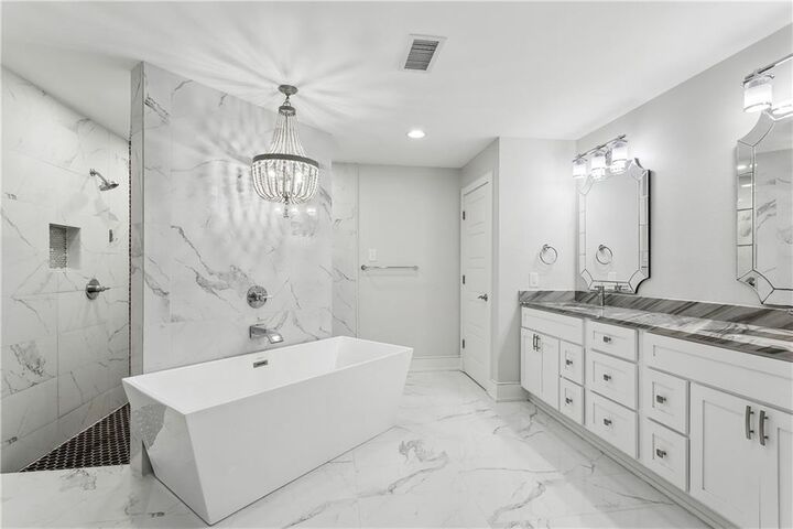 Property Photo: 121 Hunt Street LA 70037