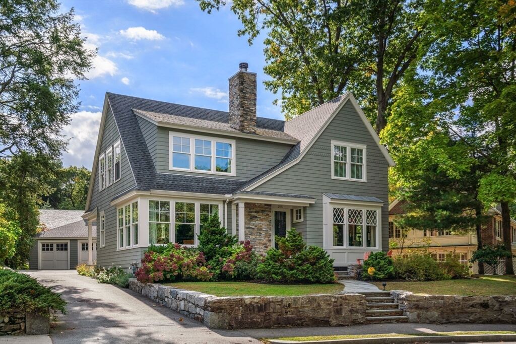 Property Photo:  215 Lake Ave  MA 02461 