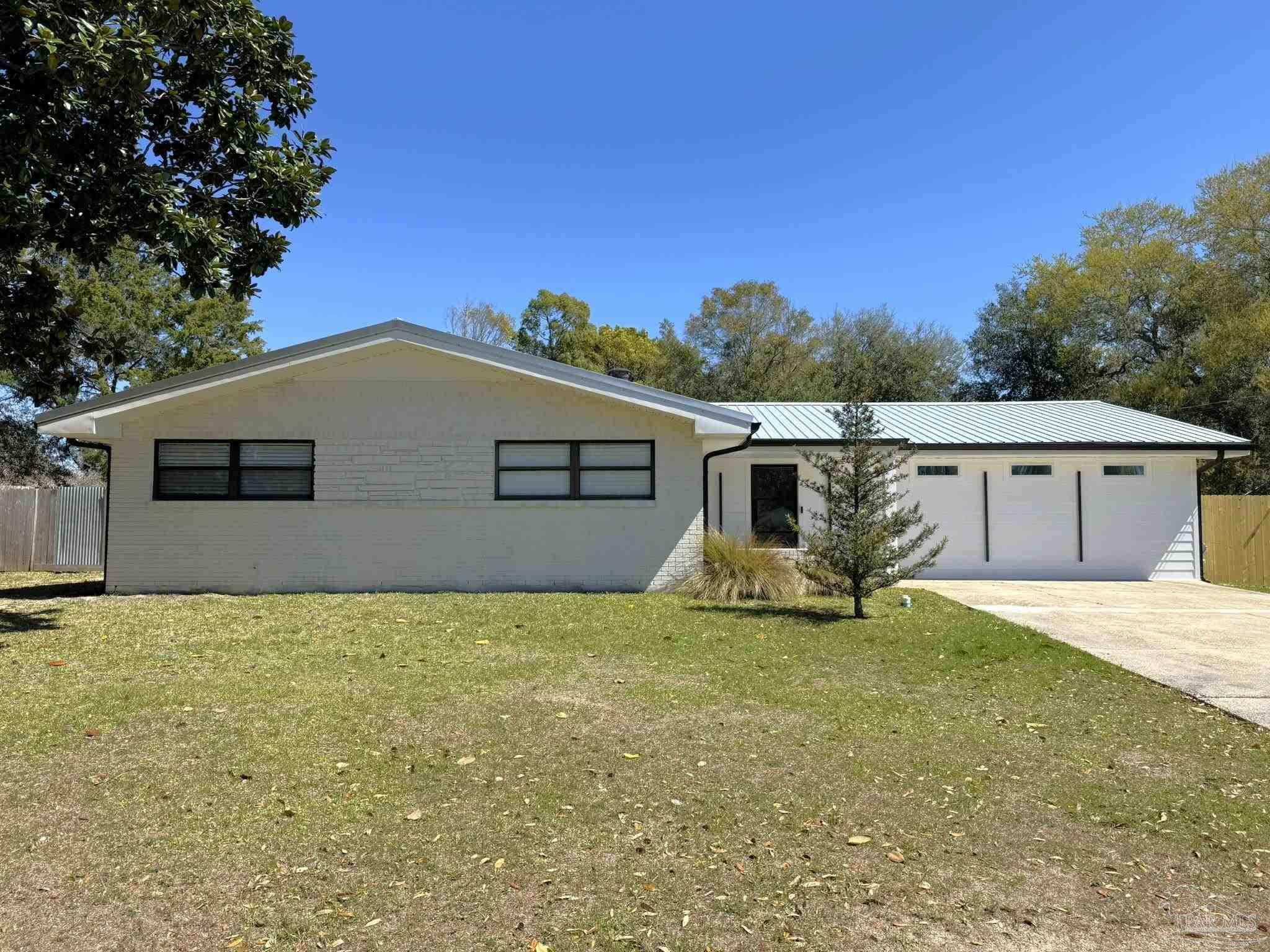 Property Photo: 3640 Summit Blvd FL 32504