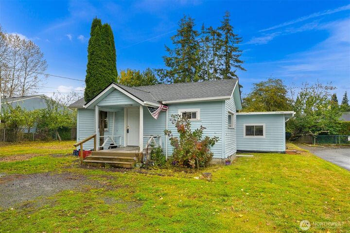 2418  Texas Street  Bellingham WA 98229 photo