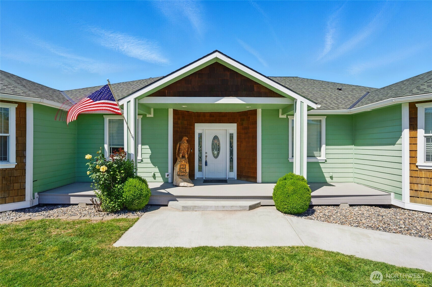 Property Photo: 502 County Road 448 WA 99362