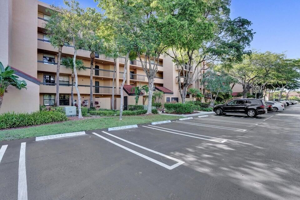 Property Photo: 450 Egret Circle 9205 FL 33444