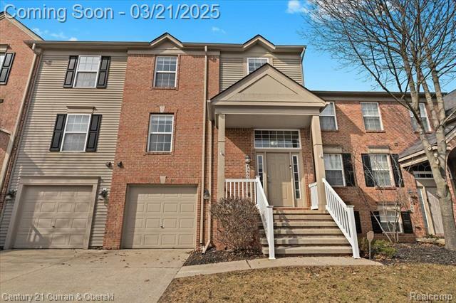 Property Photo: 13596 Pinewood Lane MI 48111
