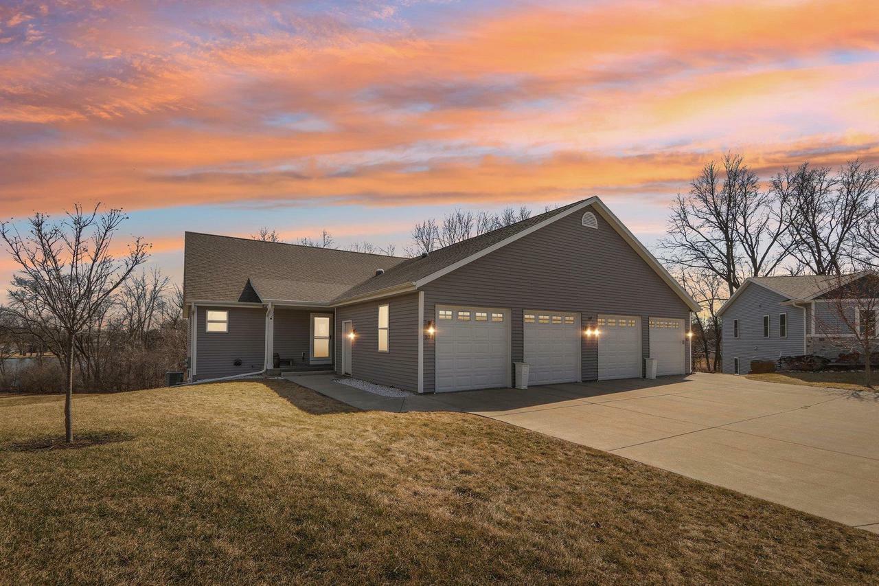 Property Photo: 323 Creekside Court WI 53098
