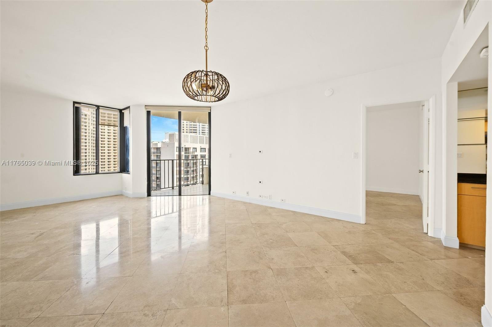 Property Photo: 520 Brickell Key Dr A1712 FL 33131
