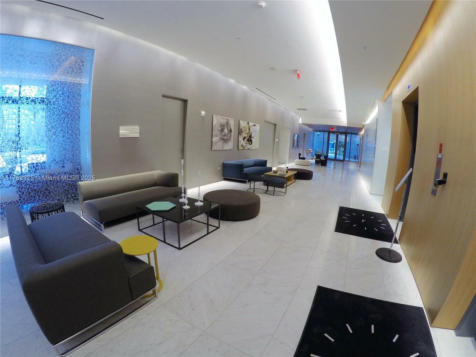 Property Photo: 88 SW 7th St 2206 FL 33130
