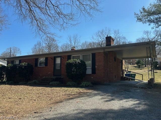 711 W Academy Street  Madison NC 27025 photo