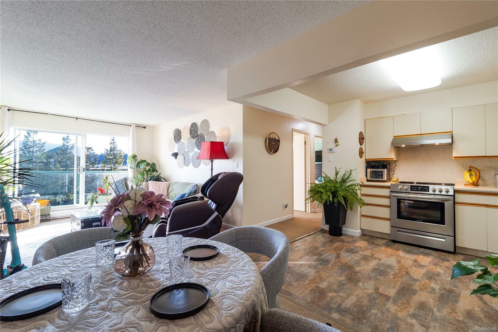 6711 Dover Rd 424  Nanaimo BC V9V 1L9 photo