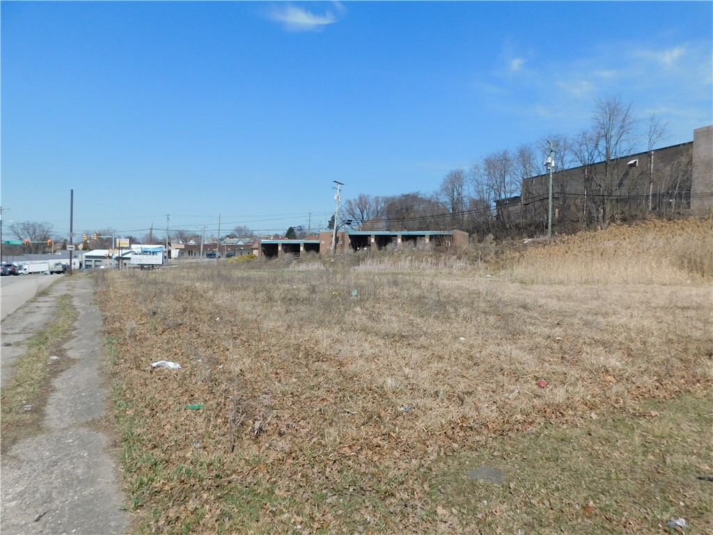 Property Photo: 32 Coolspring Street PA 15401