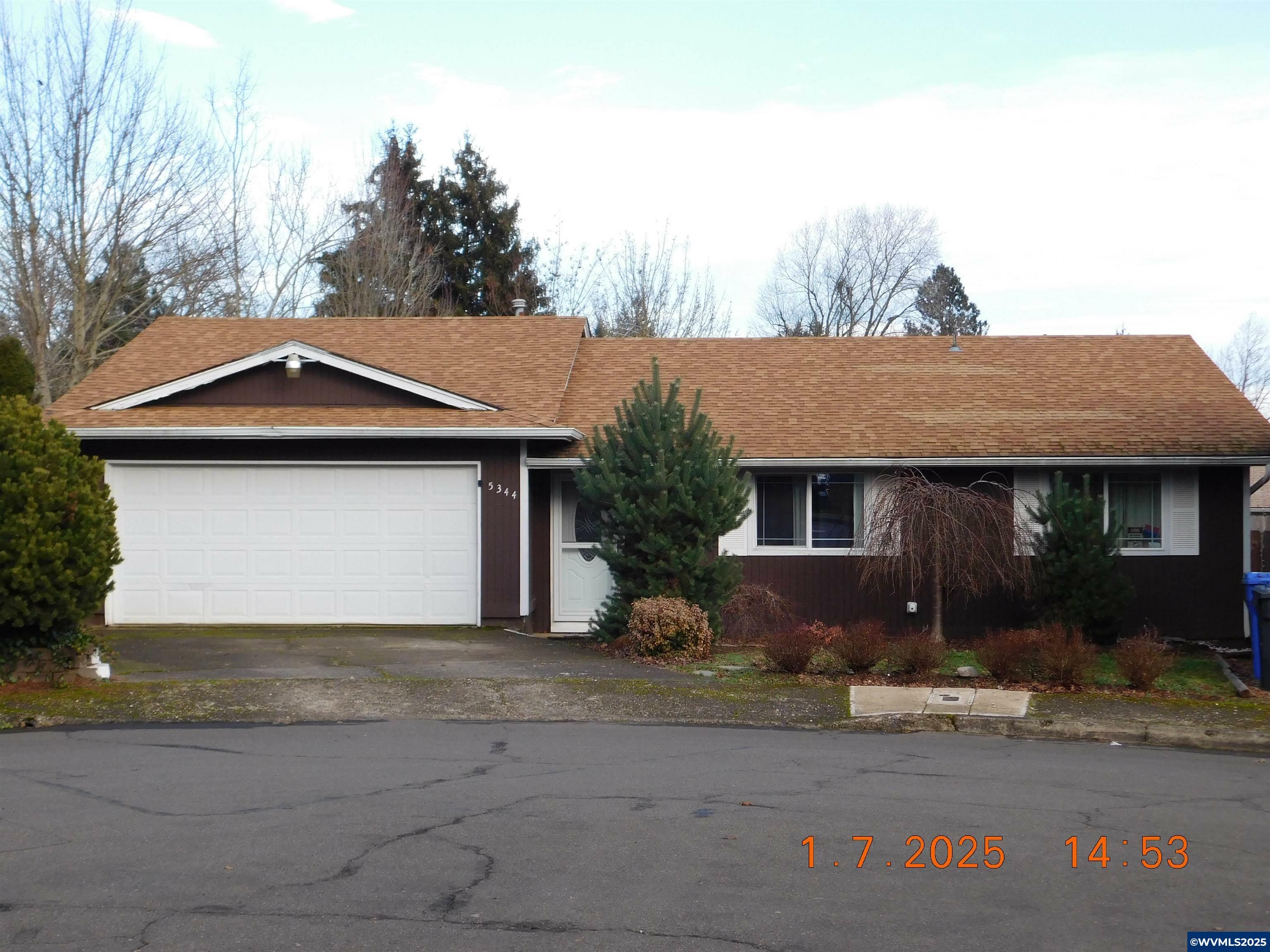 Property Photo: 5344 Flint Ct S OR 97306