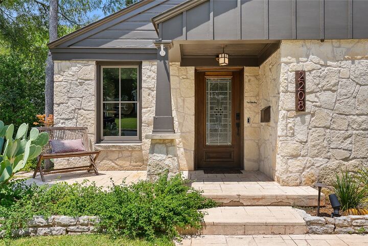 Property Photo: 2208 Mountain View Road TX 78703