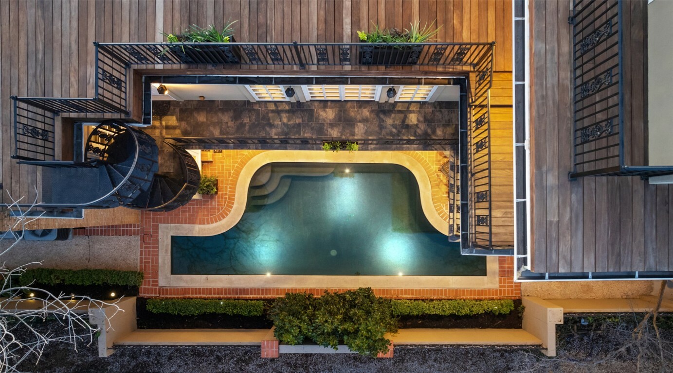 1810 W 35th Street  Austin TX 78703 photo