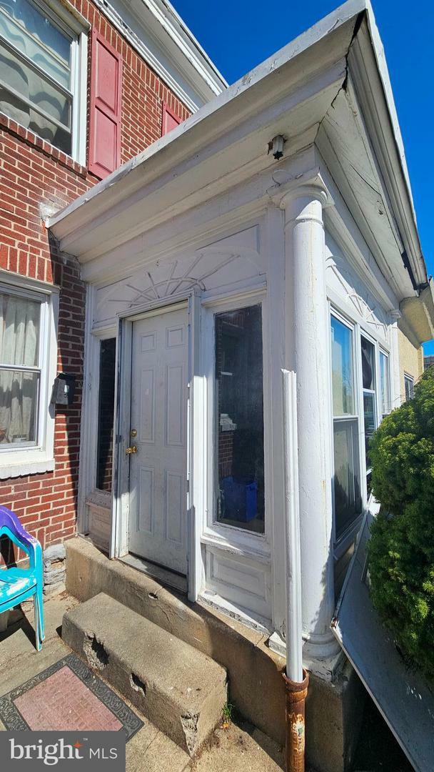 Property Photo: 423 E Mentor Street PA 19120