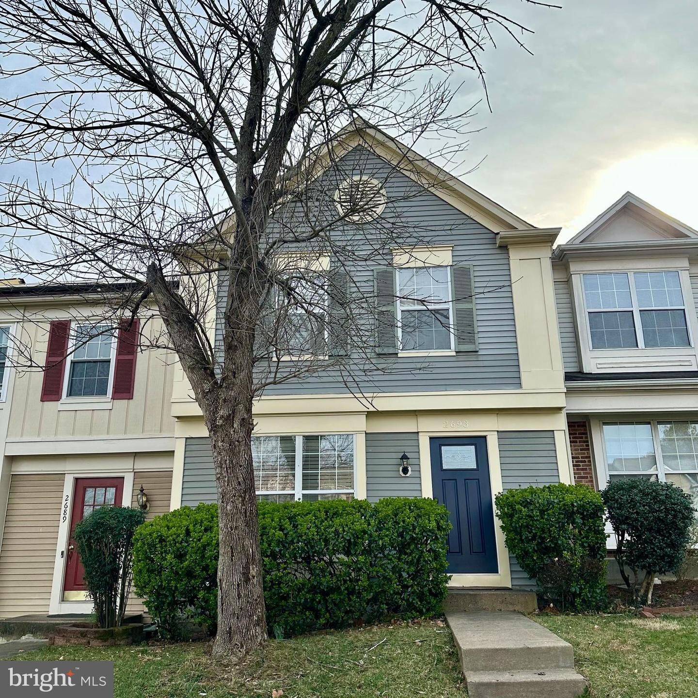Property Photo:  2693 McGuffeys Court  VA 22191 