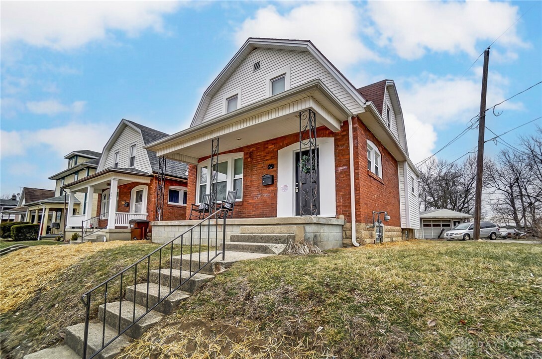 Property Photo: 825 Oak Street OH 45505