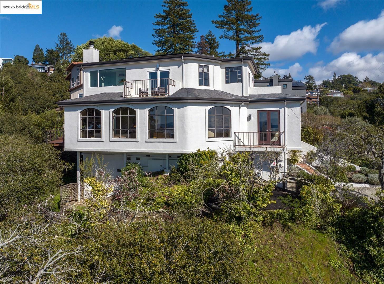1061 Sterling Ave  Berkeley CA 94708 photo