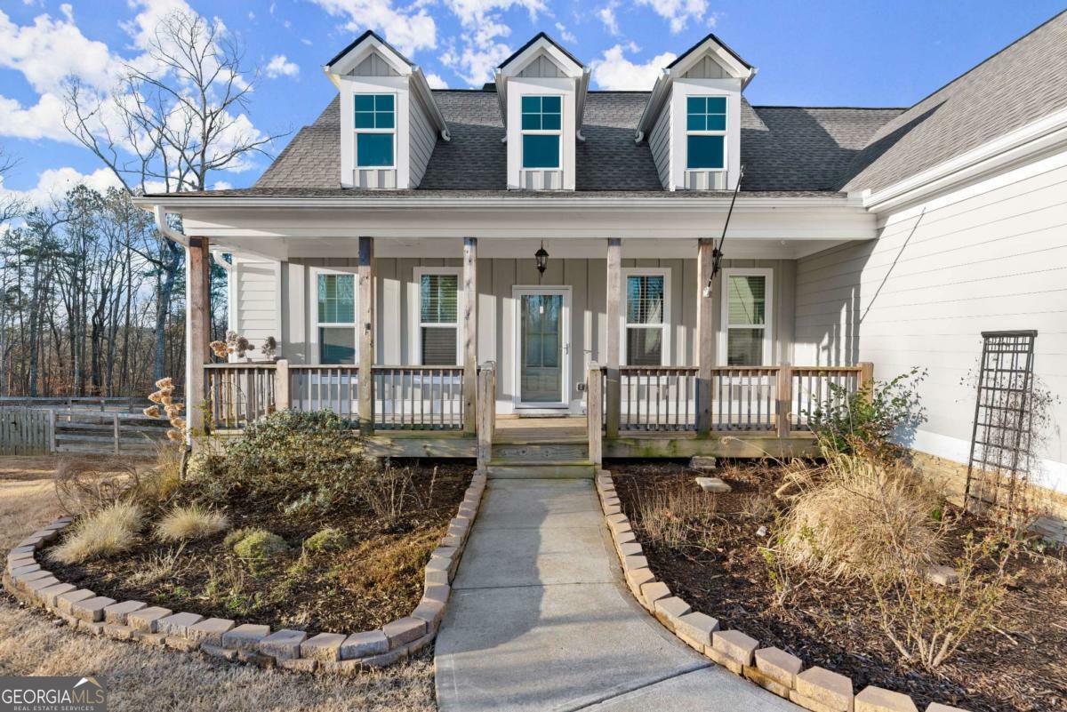 Property Photo: 411 Spring Lake Hills GA 30184