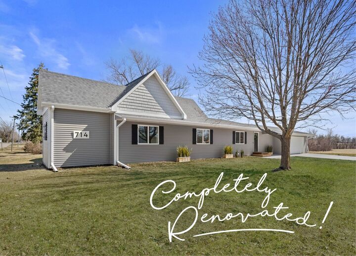 714 Lincoln Street  Melcher-Dallas IA 50062 photo