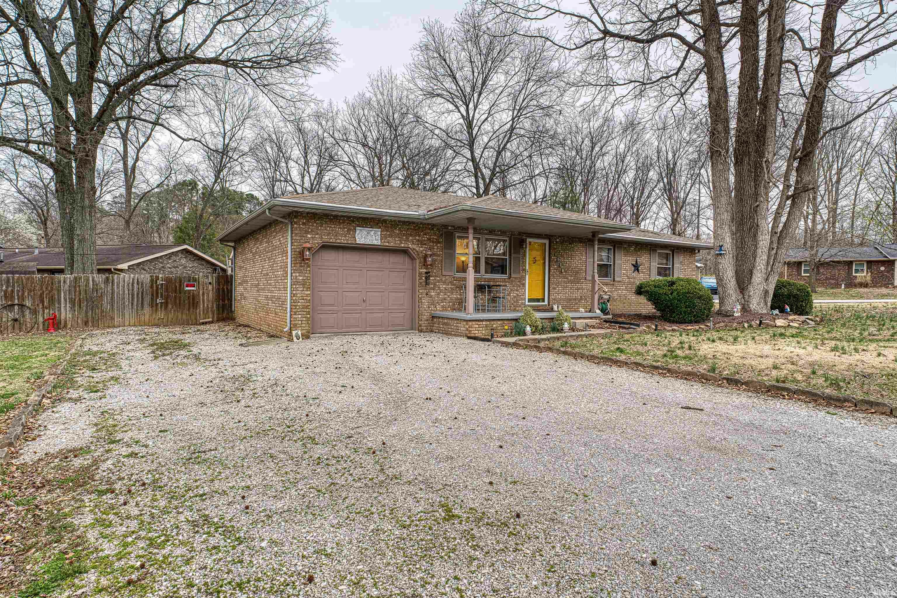 Property Photo:  1078 Northwood Drive  IN 47601 