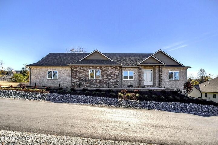 Property Photo: 119 Hanani Tr TN 37885