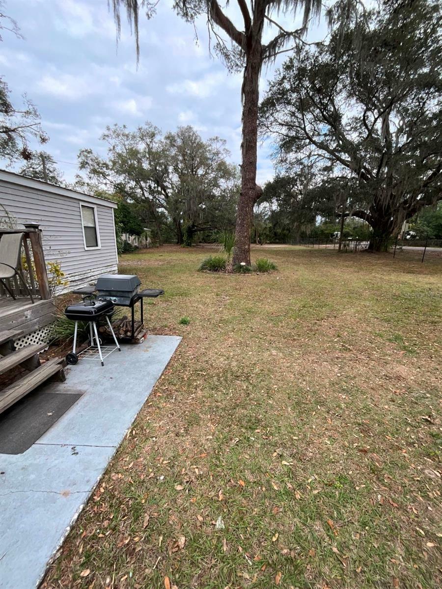 Property Photo: 1329 Wilkinson Drive FL 33566