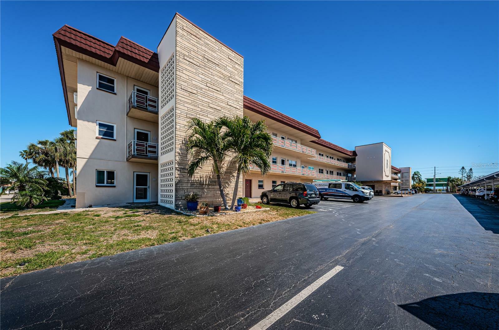 Property Photo: 3010 59th Street S 314 FL 33707