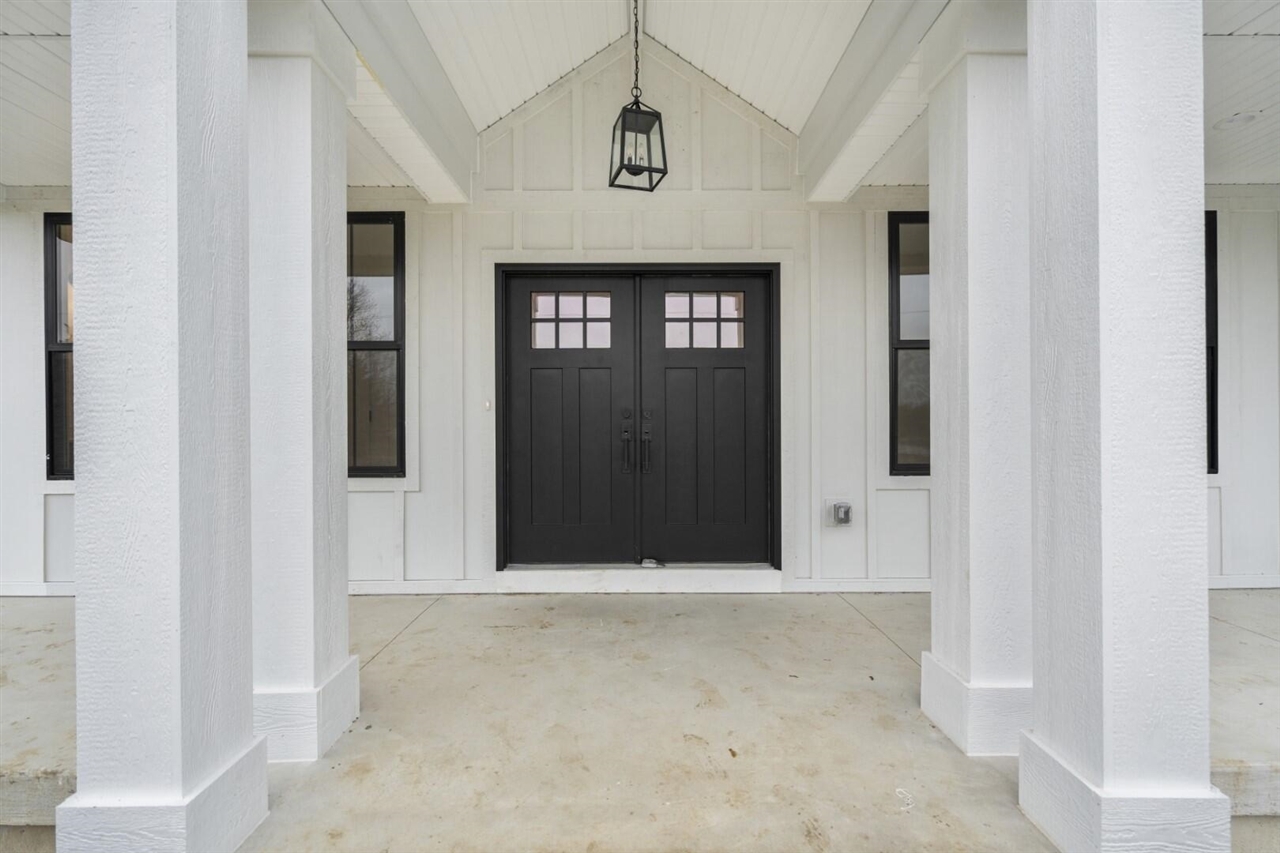 Property Photo: 2735 Blue Bird Lane MI 48357