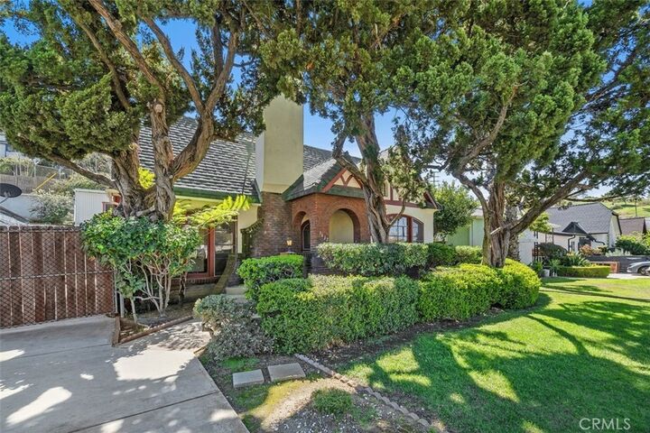 Property Photo:  1632 Oak Grove Drive  CA 90041 
