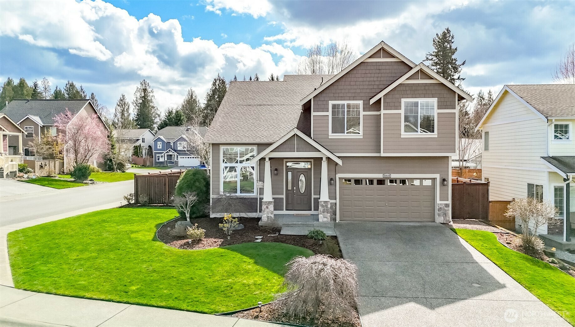 Property Photo: 22534 93rd Street E WA 98321