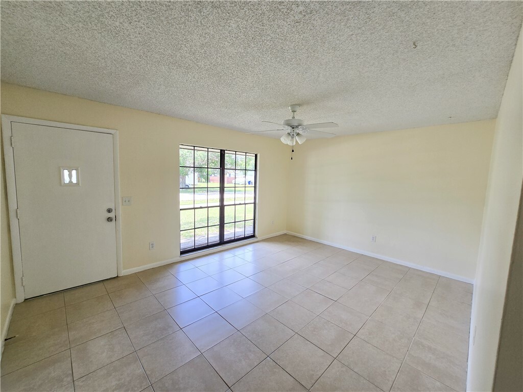 Property Photo: 4202 18th Street FL 32960