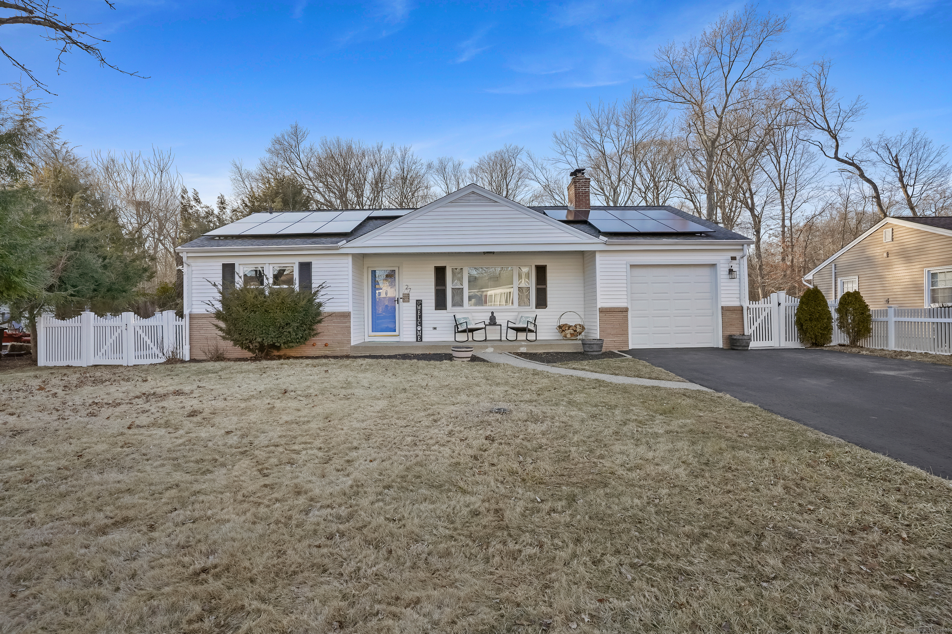 Property Photo: 27 Grassland Road CT 06461