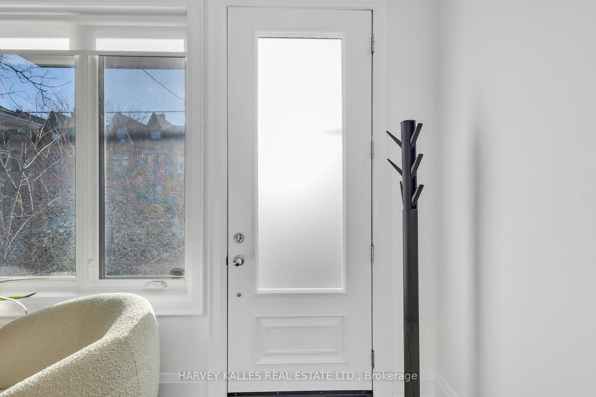 Property Photo: 257 Borden Street ON M5S 2N5