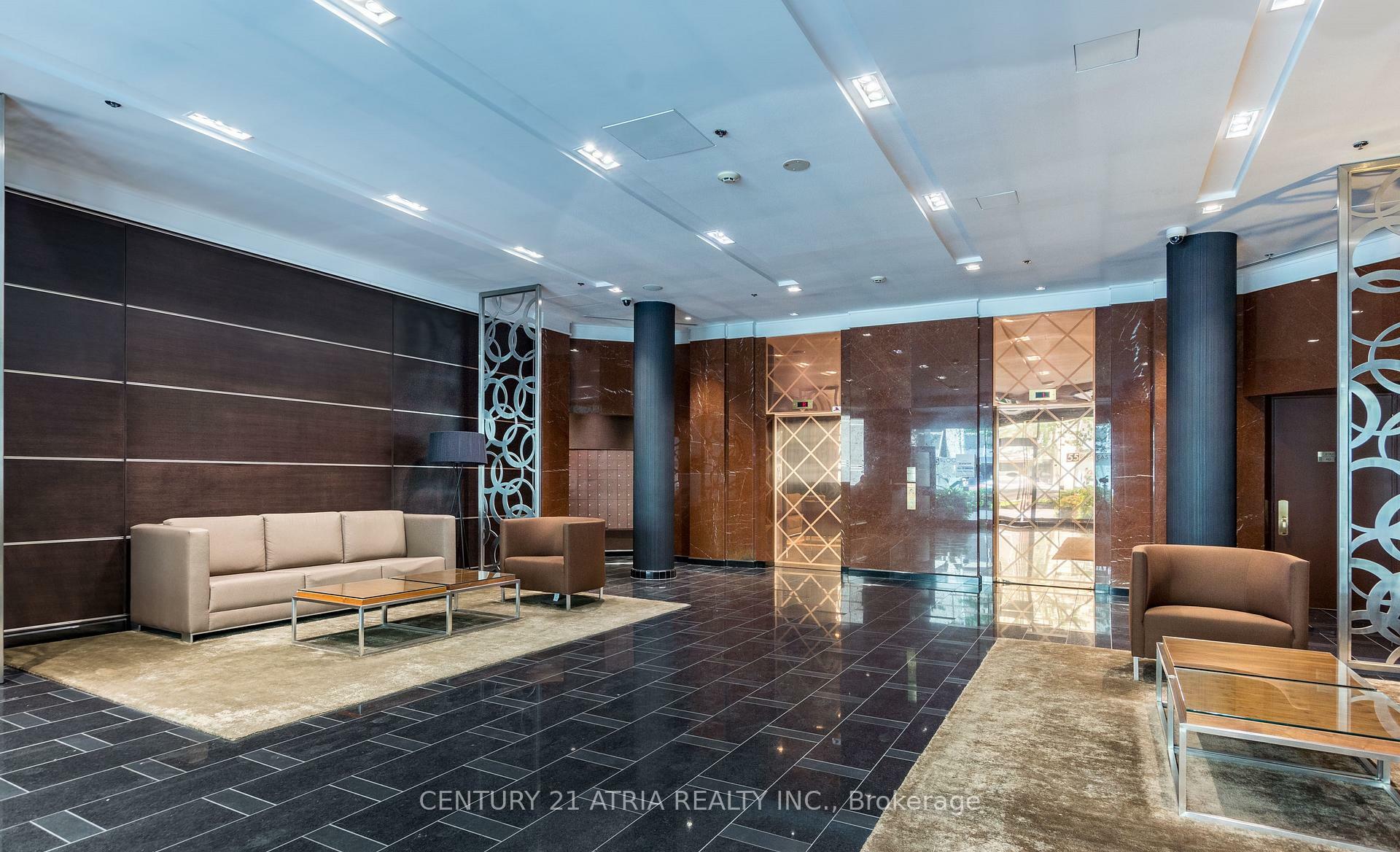 Property Photo: 55 Bloor Street E 1606 ON M4W 3W6
