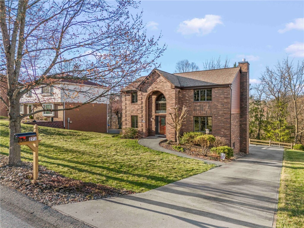 Property Photo: 271 Clare Dr PA 15317