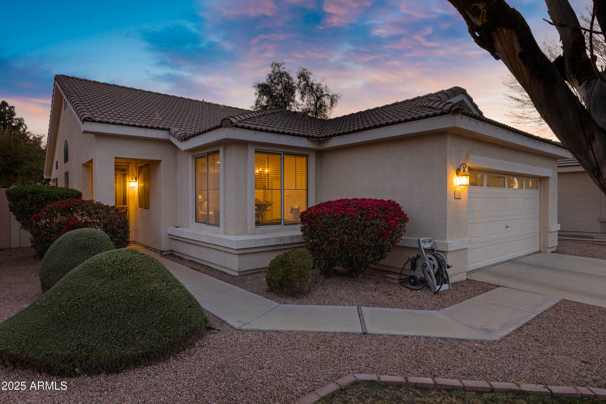 Property Photo: 1431 E Shannon Street AZ 85225