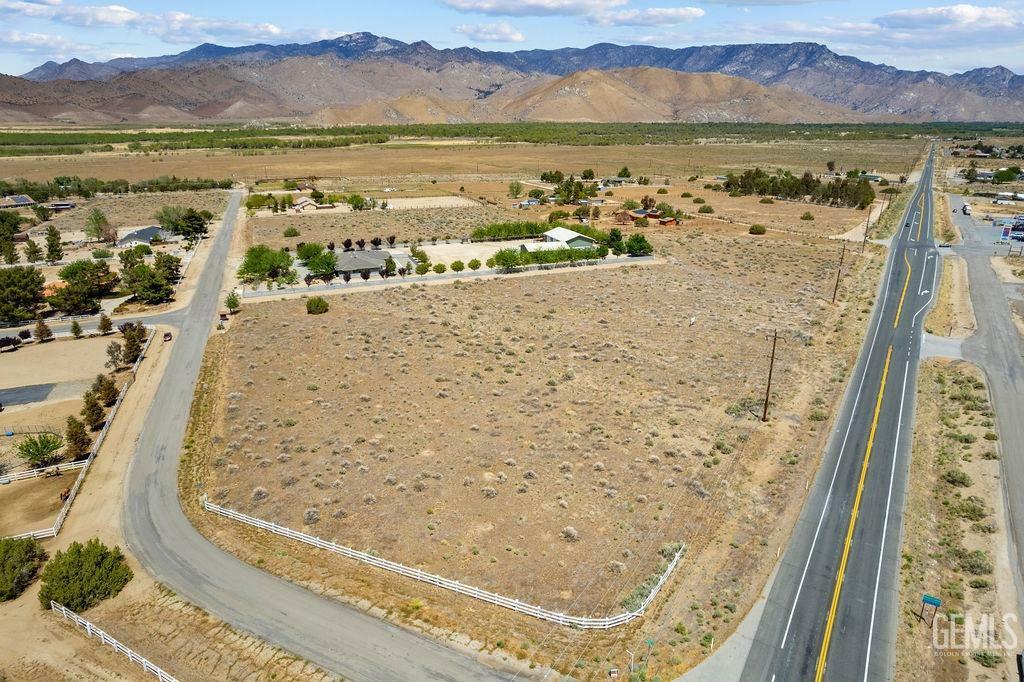 Property Photo: 1 Ford St. Apn 425-101-20 CA 93240