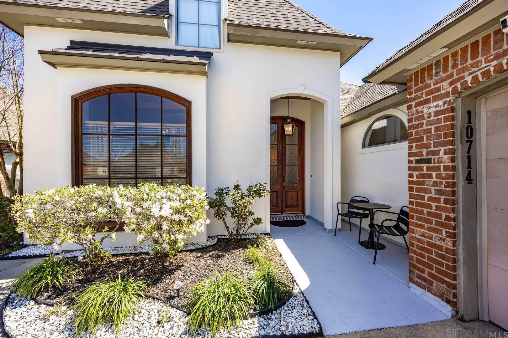 Property Photo: 10714 Hillbrook Ave LA 70810